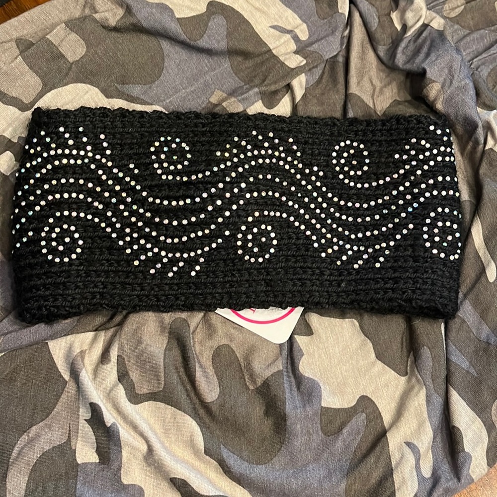 Headband with rhinestones